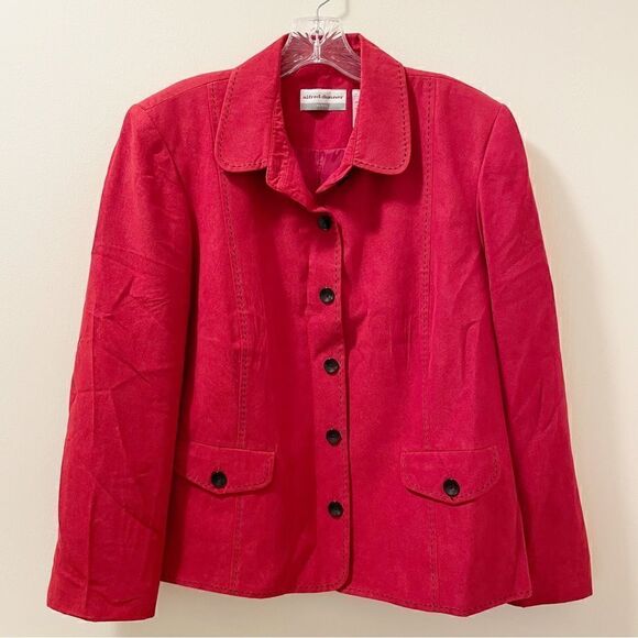 Alfred
Dunner Red Faux Suede Blazer - Size 16 P - Picture 1 of 4